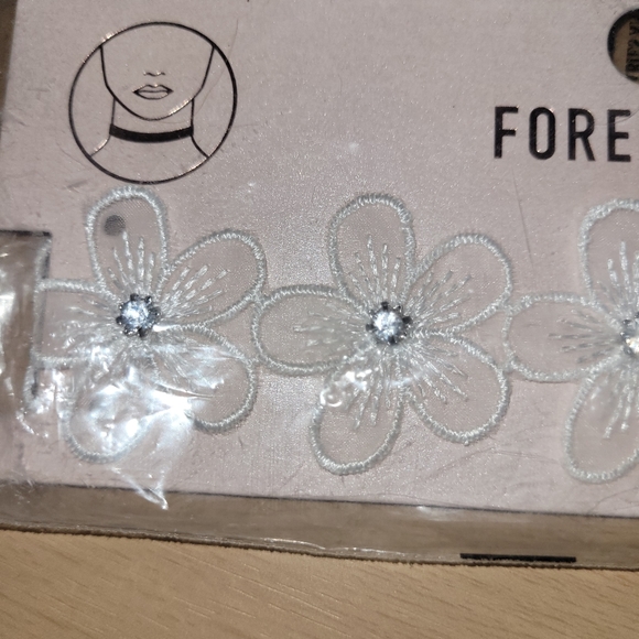 Forever 21 choker NWT 24 Hour Sale - Picture 7 of 7
